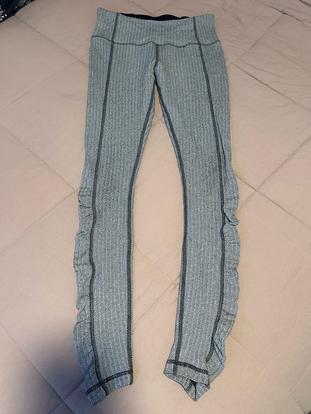 lululemon athletica Turn Around Tight, Size 6, 28”, Heathered Herringbone